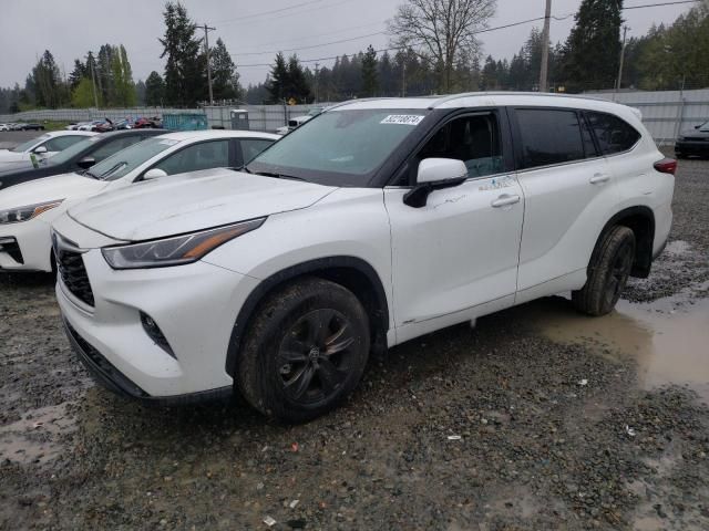 2023 Toyota Highlander Hybrid Bronze Edition