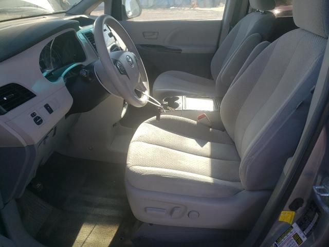 2012 Toyota Sienna LE