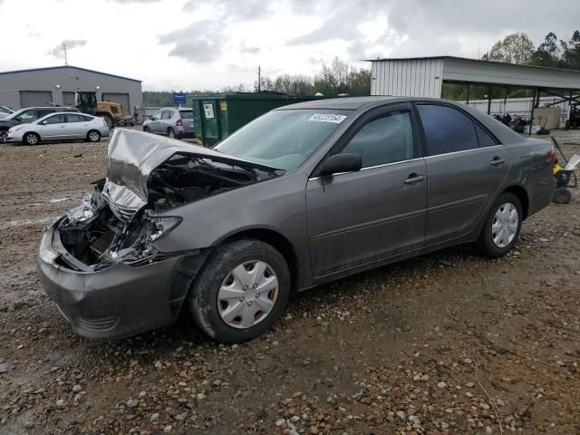 2005 Toyota Camry LE