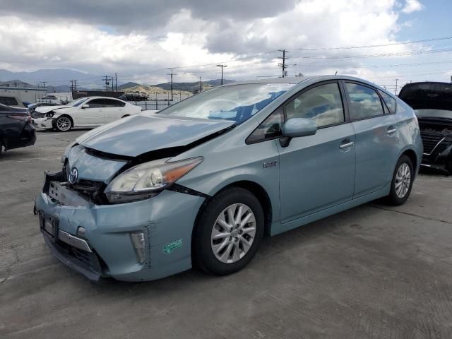 2014 Toyota Prius PLUG-IN