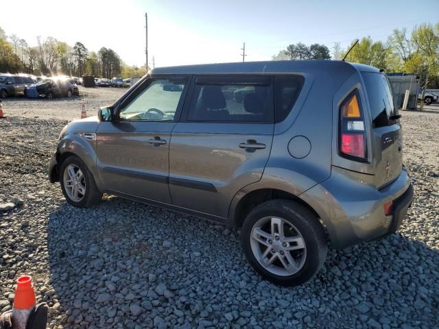 2011 KIA Soul +