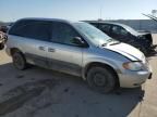 2004 Chrysler Town & Country