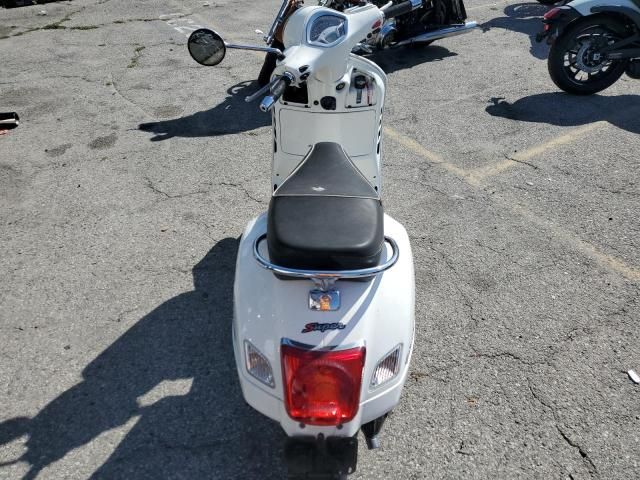 2017 Vespa GTS 300 Super