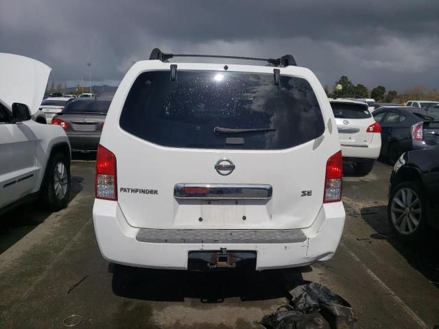 2005 Nissan Pathfinder LE