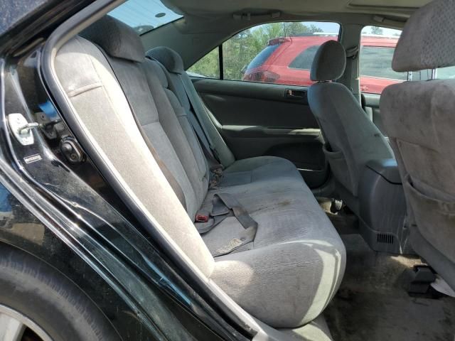 2004 Toyota Camry LE