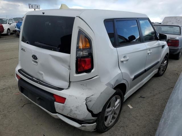 2011 KIA Soul +