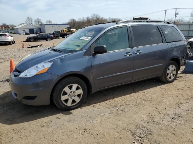 2010 Toyota Sienna CE