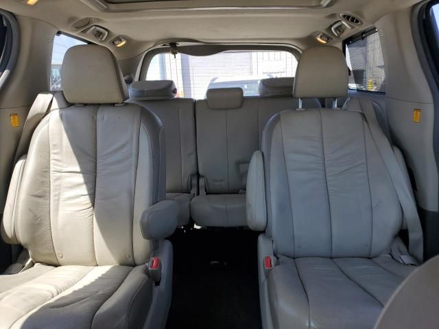 2011 Toyota Sienna XLE