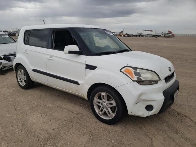 2011 KIA Soul +