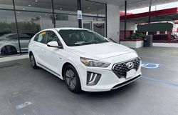 Hyundai Ioniq Vehiculos salvage en venta: 2020 Hyundai Ioniq SE