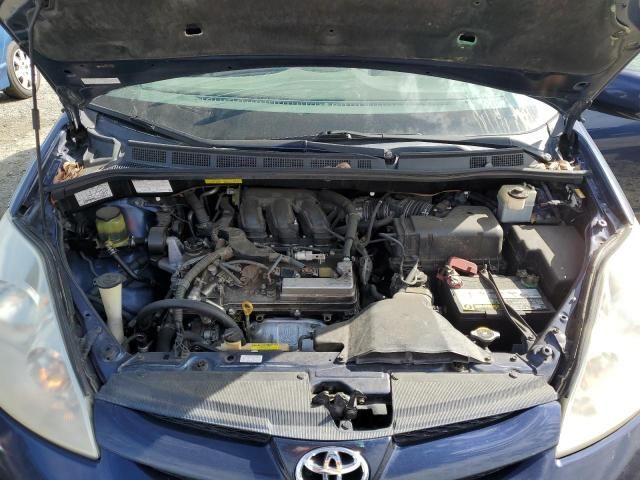 2007 Toyota Sienna XLE