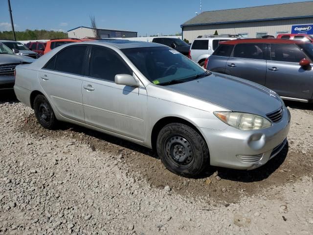 2005 Toyota Camry LE