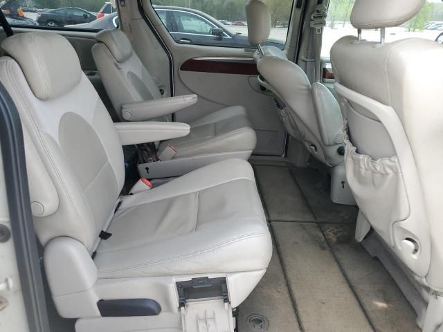 2006 Chrysler Town & Country Limited