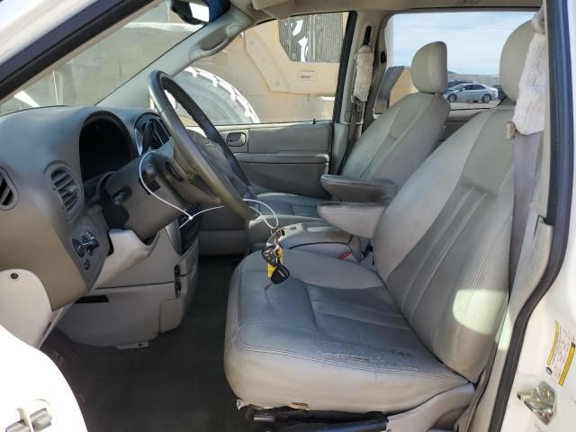 2005 Chrysler Town & Country Touring