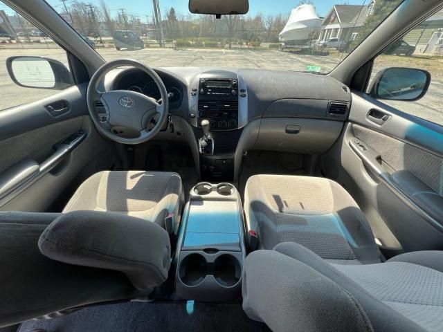 2008 Toyota Sienna CE