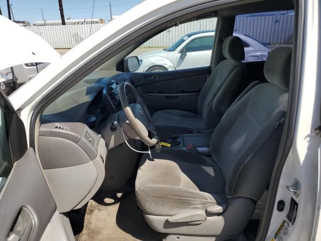 2006 Toyota Sienna CE