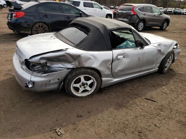 2000 Mazda MX-5 Miata Base