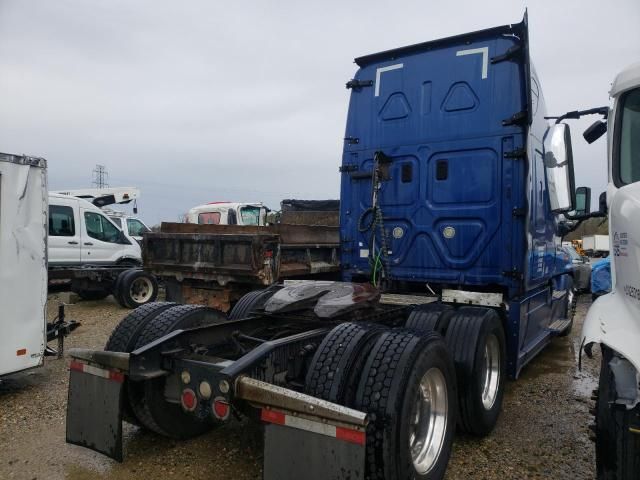 2016 Freightliner Cascadia 125