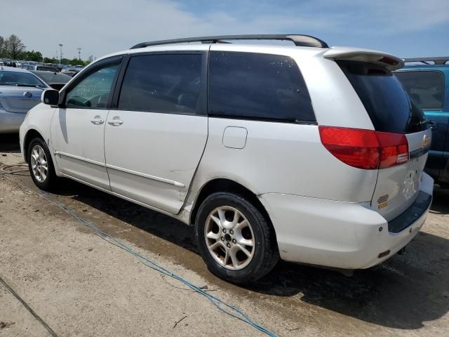 2004 Toyota Sienna XLE