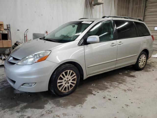 2008 Toyota Sienna XLE