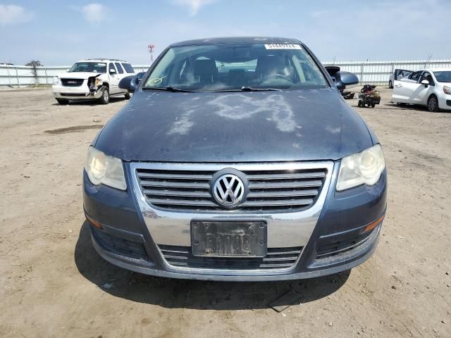 2006 Volkswagen Passat 2.0T Luxury