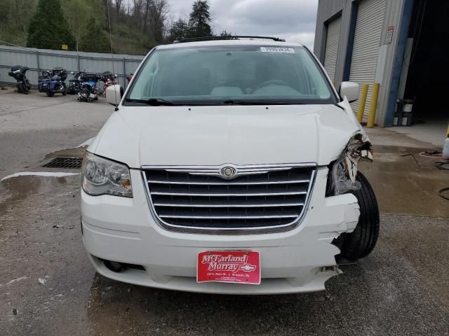 2010 Chrysler Town & Country Touring