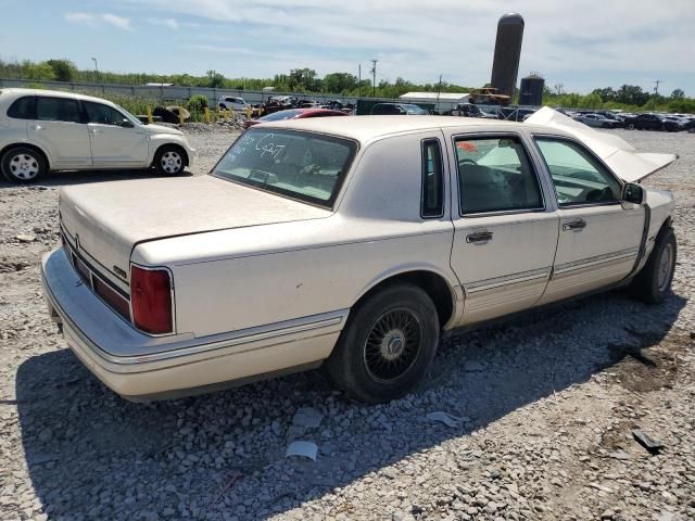 1997 Lincoln Town Car Signature