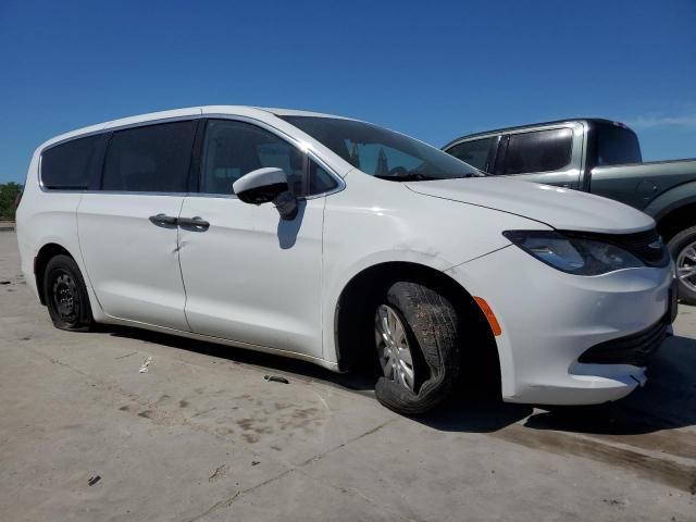 2020 Chrysler Voyager L