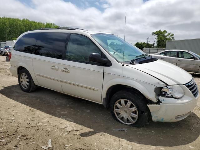 2006 Chrysler Town & Country Touring