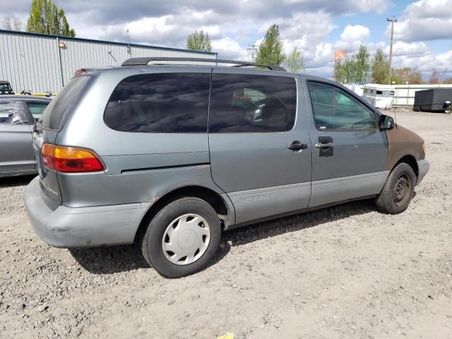 1998 Toyota Sienna CE