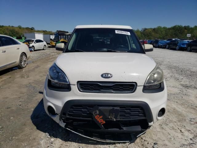 2013 KIA Soul +