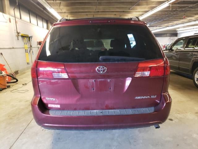 2005 Toyota Sienna XLE