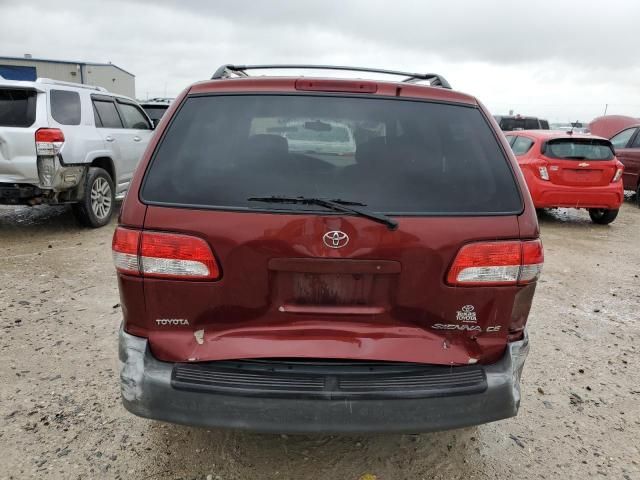 2003 Toyota Sienna CE