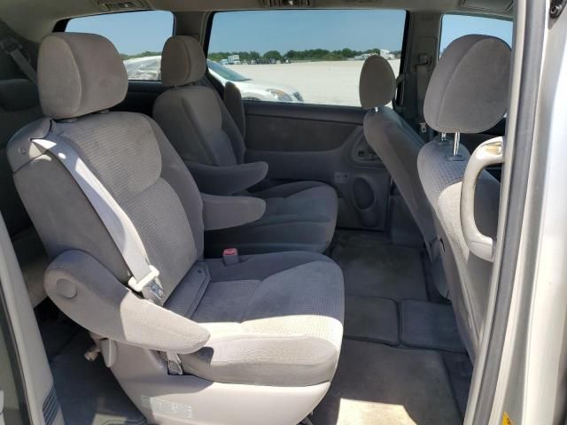 2006 Toyota Sienna CE