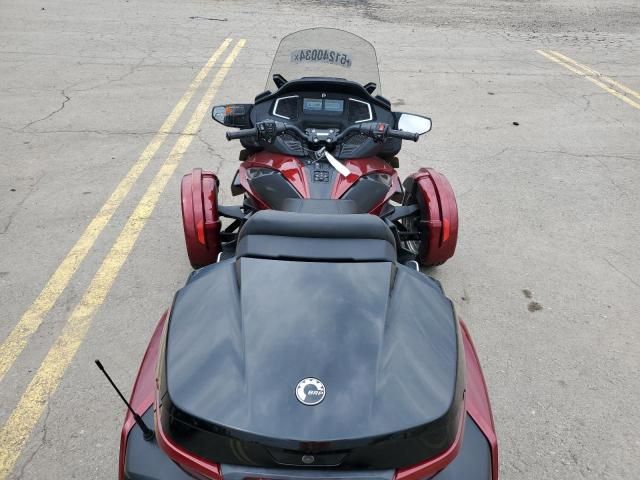 2022 Can-Am Spyder Roadster RT