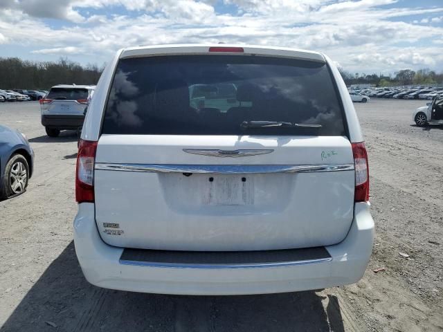 2014 Chrysler Town & Country Touring