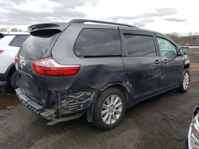 2015 Toyota Sienna LE