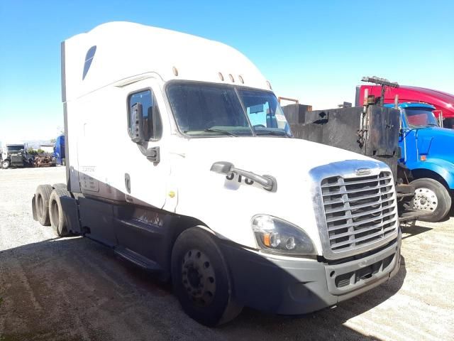 2016 Freightliner Cascadia 125