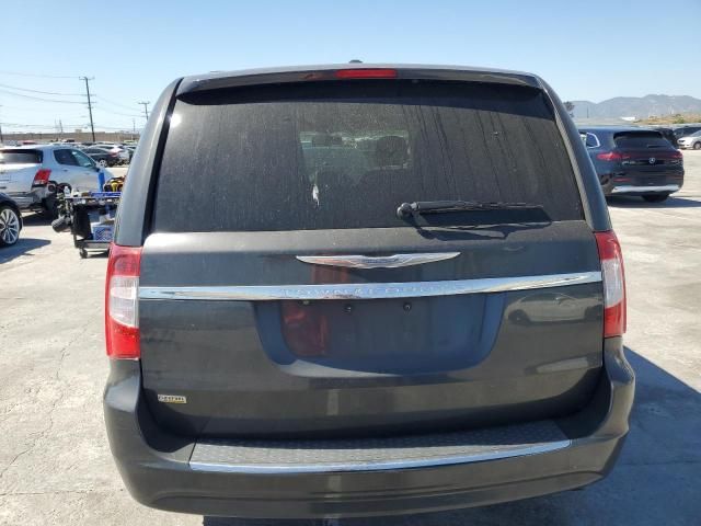 2012 Chrysler Town & Country Touring