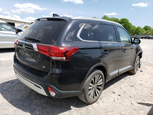 2020 Mitsubishi Outlander SE