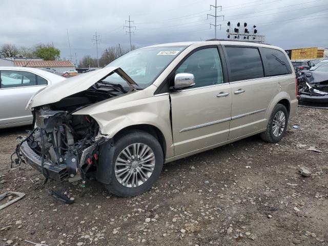 2016 Chrysler Town & Country Touring L