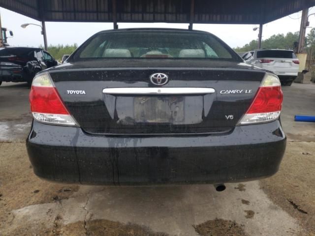 2005 Toyota Camry LE