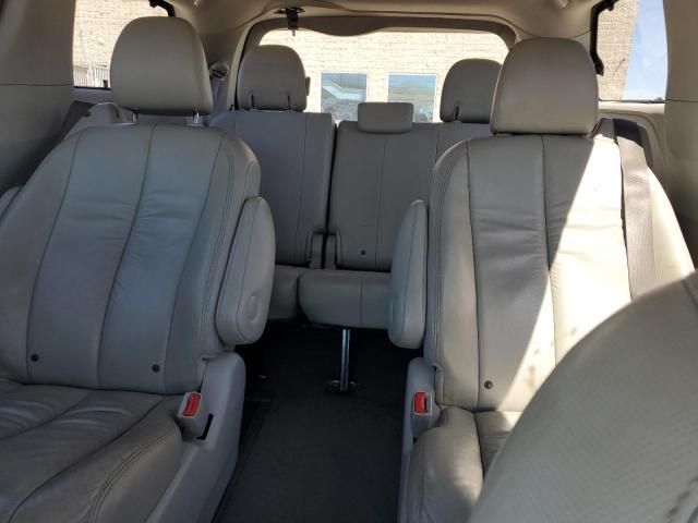 2011 Toyota Sienna XLE