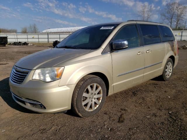 2011 Chrysler Town & Country Touring L