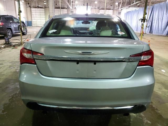 2013 Chrysler 200 Limited