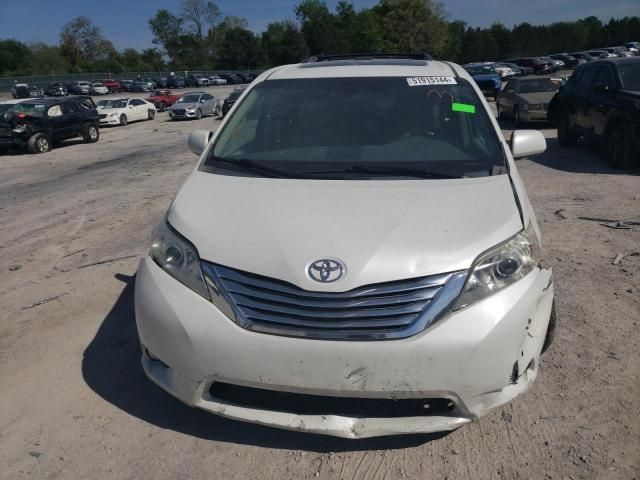 2011 Toyota Sienna XLE