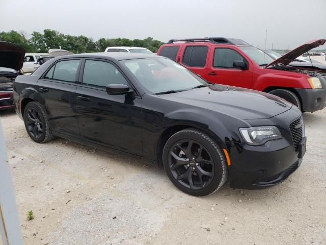 2023 Chrysler 300 Touring