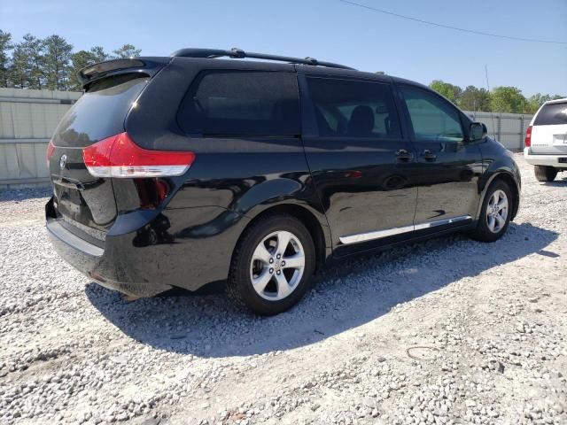 2013 Toyota Sienna LE