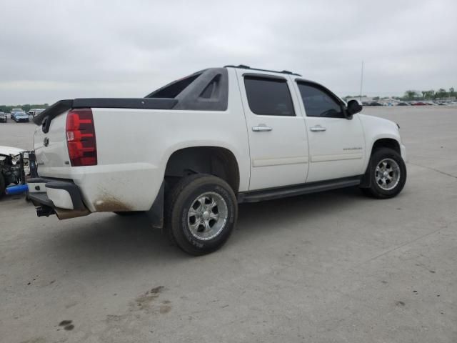 2011 Chevrolet Avalanche LS