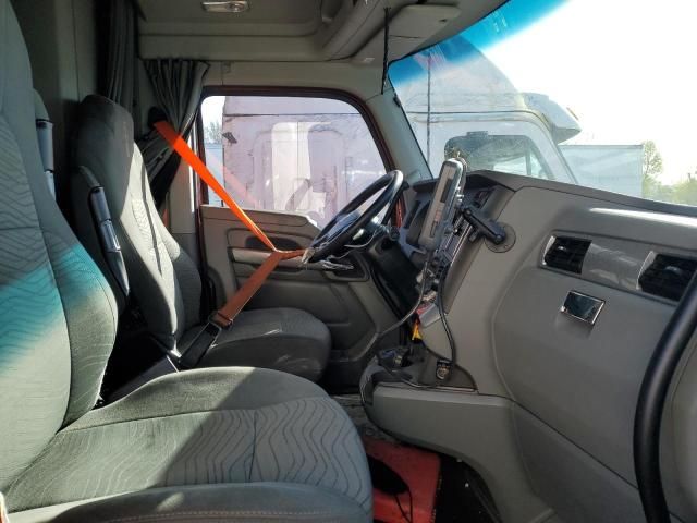 2019 Kenworth Construction T680